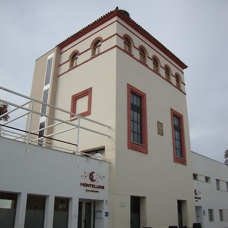 Hostal Monteluna Rociana Екстер'єр фото